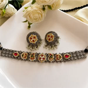 Aradhana choker