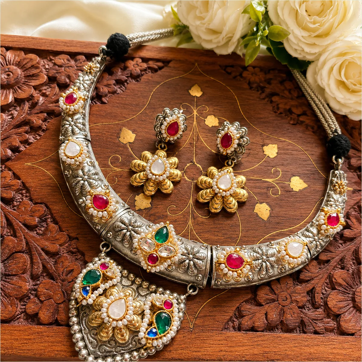 Julie Necklace