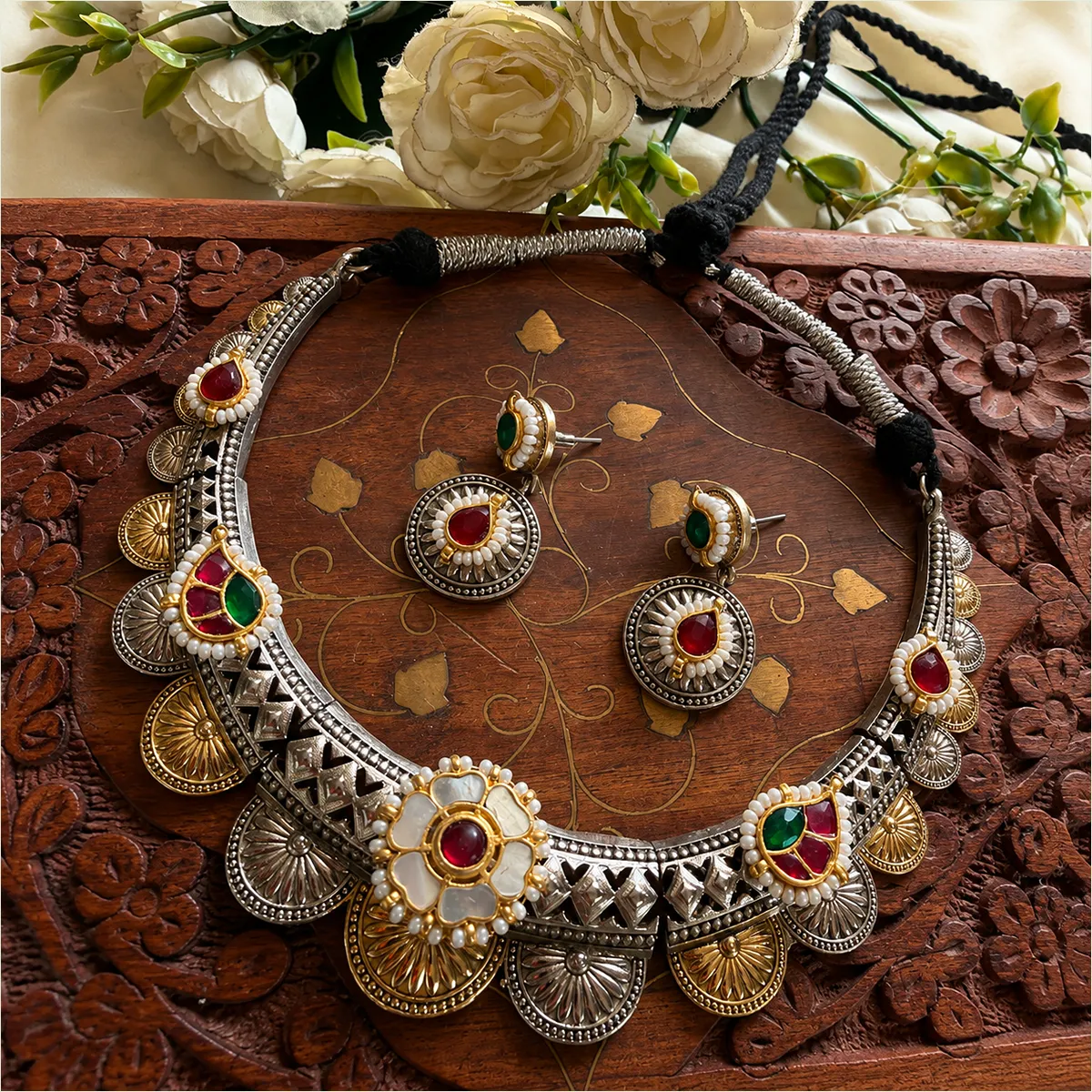 Sharadha Necklace Set