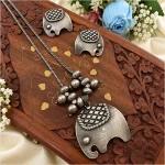 Hathi Pendant Set