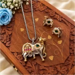 Kamdhenu Pendant Set